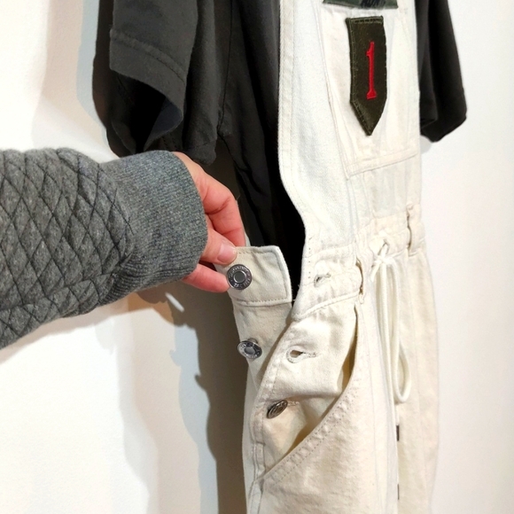 Jumper Gap Denim Dress Overalls Coveralls size Med Pockets Adjustable straps - Picture 7 of 16